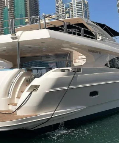 Diamond Dust – 77 ft Luxury Yacht