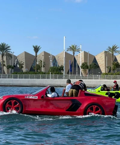 Jet Cars – Dubai Water Sports