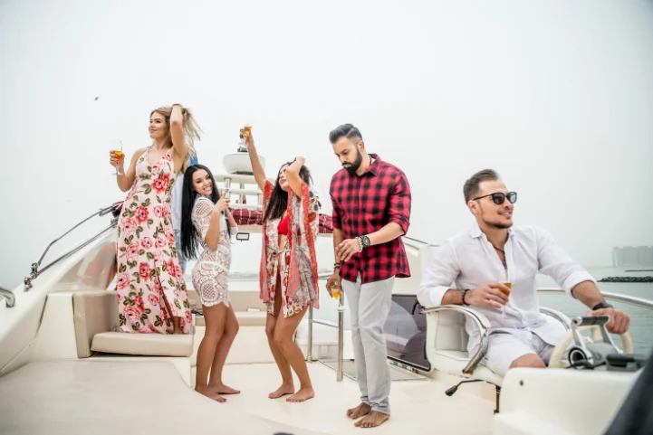 Concert & Performance on a Yacht - Image 2