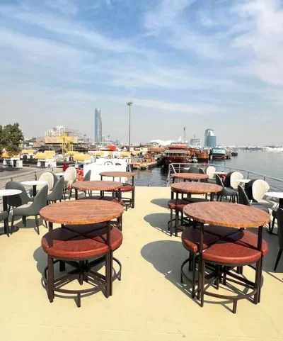 Dylan – 100 ft House Boat