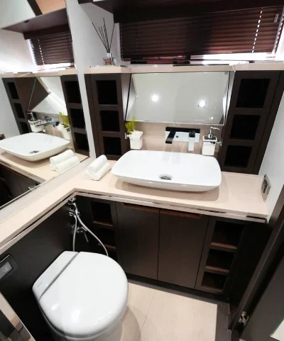 Galeon – 780 ft Premium Yacht