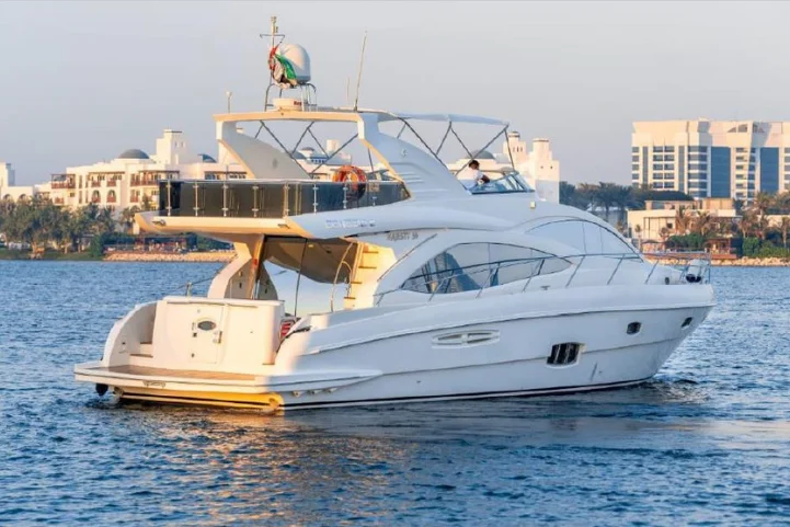 Genesis – 56 ft Luxury Yacht - Image 2