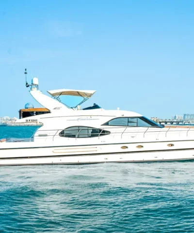 J Cruise – 50 ft Luxury Yacht