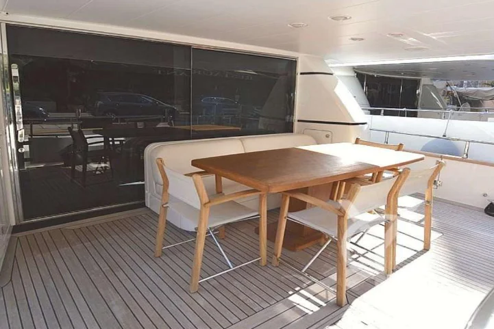 San Lorenzo – 85 ft Luxury Yacht - Image 2