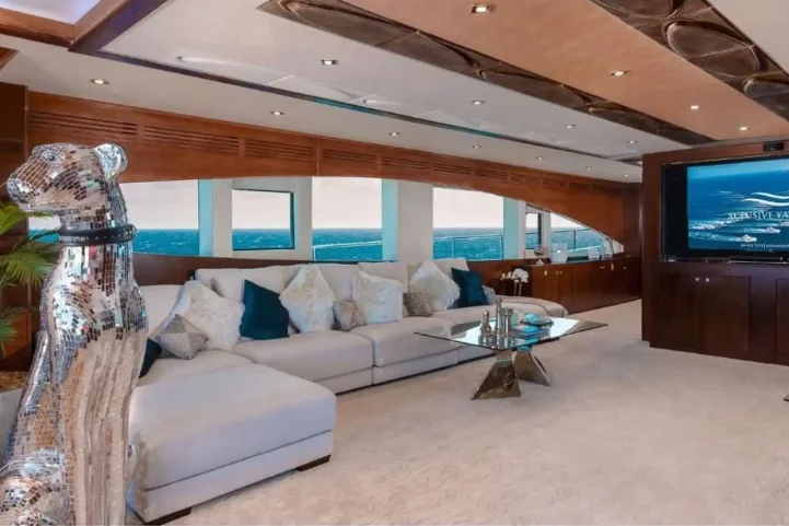 Stardom – 143 ft Mega Yacht